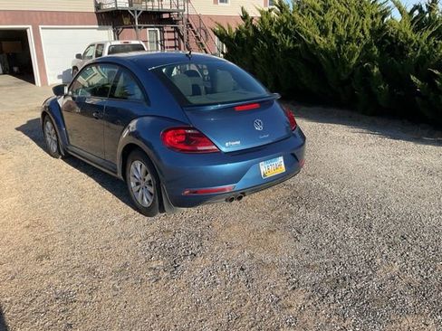 Used 2017 Volkswagen Beetle 1.8T S image 3