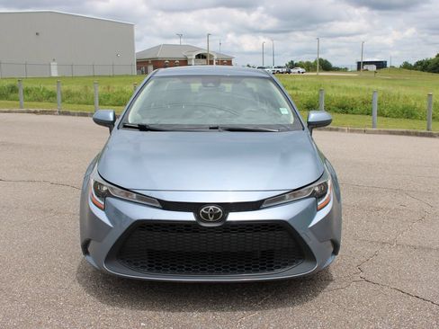 Used 2022 Toyota Corolla LE FWD image 4