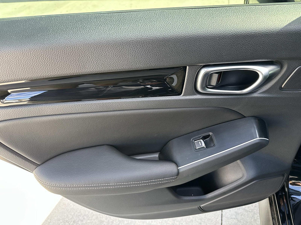 Certified 2025 Honda Civic Sport Touring image 19