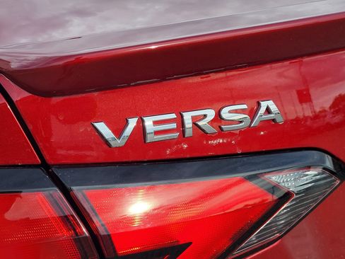 Used 2025 Nissan Versa SR w/ Electronics Package FWD image 15