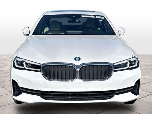 Used 2023 BMW 530e w/ Convenience Package RWD image 2