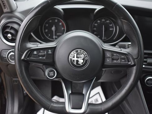 Used 2021 Alfa Romeo Giulia Sprint w/ Sun & Sound Package image 19