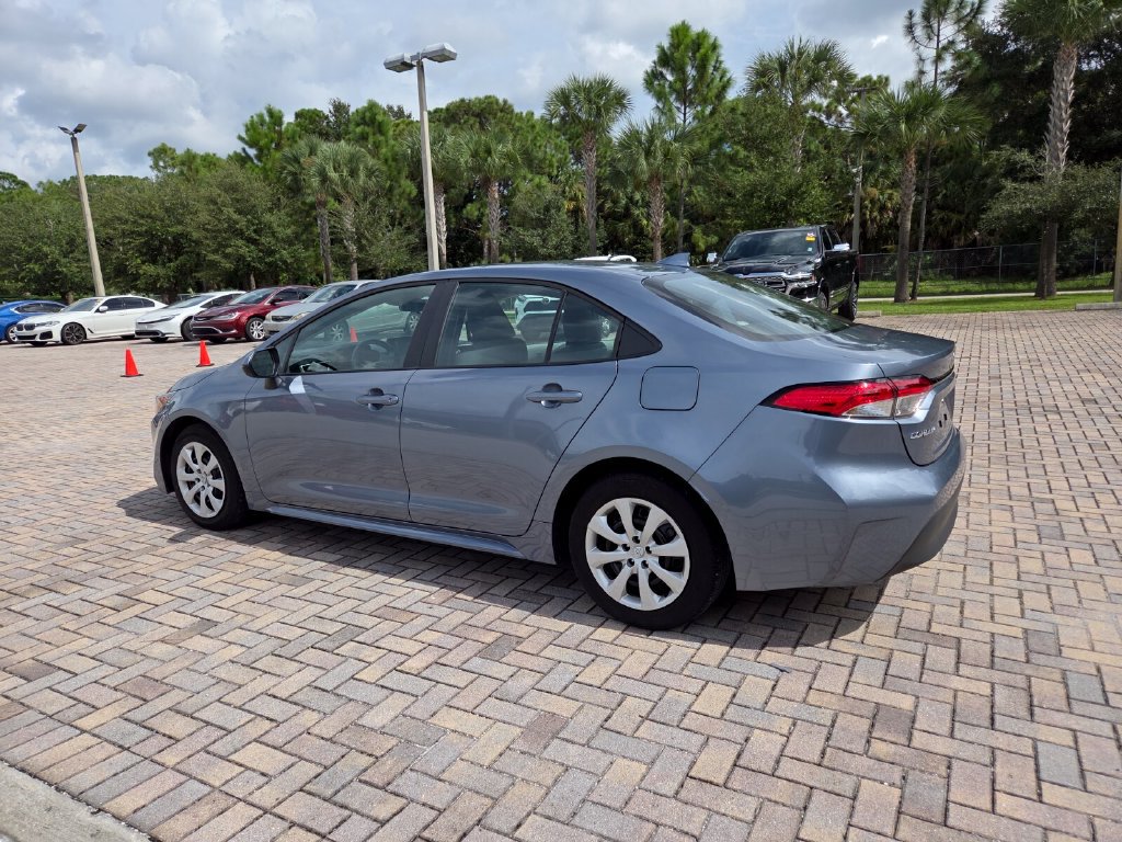 Certified 2025 Toyota Corolla LE w/ Convenience Package FWD image 9