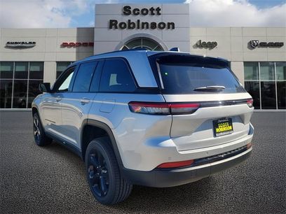 New 2025 Jeep Grand Cherokee Altitude