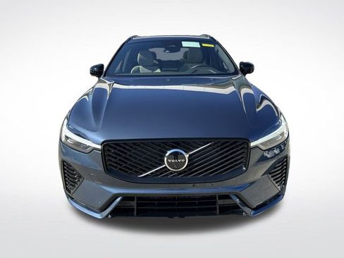 New 2026 Volvo XC60 B5 Plus w/ Climate Package image 3
