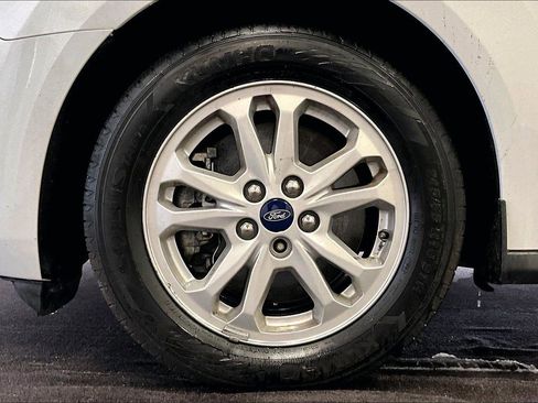 Used 2020 Ford Transit Connect XLT w/ Trailer Tow Package image 8