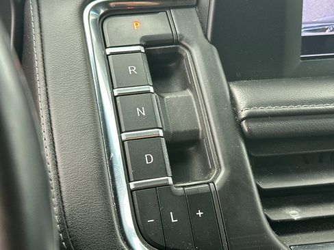 Used 2023 Chevrolet Suburban LS w/ Driver Alert Package image 33