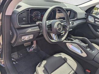 New 2026 Mercedes-Benz GLS 450 4MATIC video 3