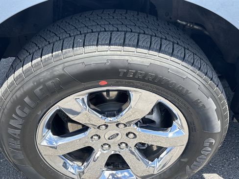 Used 2023 Ford F150 Lariat w/ Equipment Group 502A High AWD/4WD image 18
