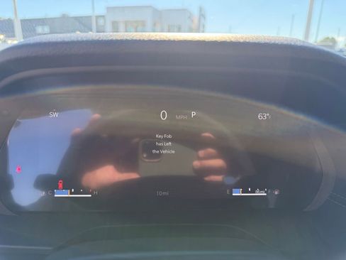 New 2025 Jeep Grand Cherokee Altitude image 15