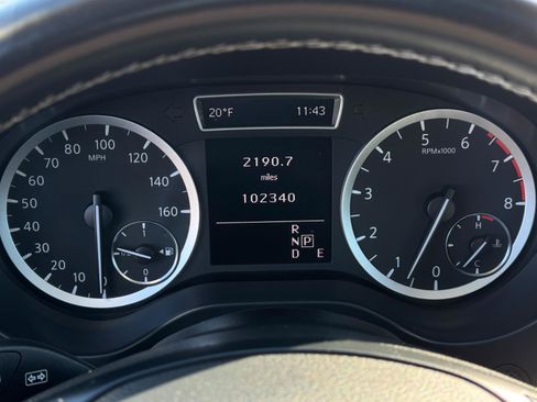 Used 2018 INFINITI QX30 Premium image 20