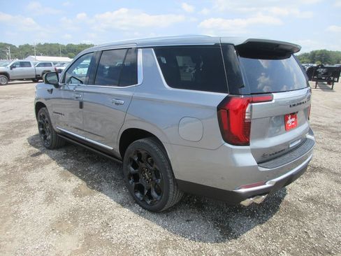 New 2026 GMC Yukon Denali w/ Denali Reserve Package AWD/4WD image 6