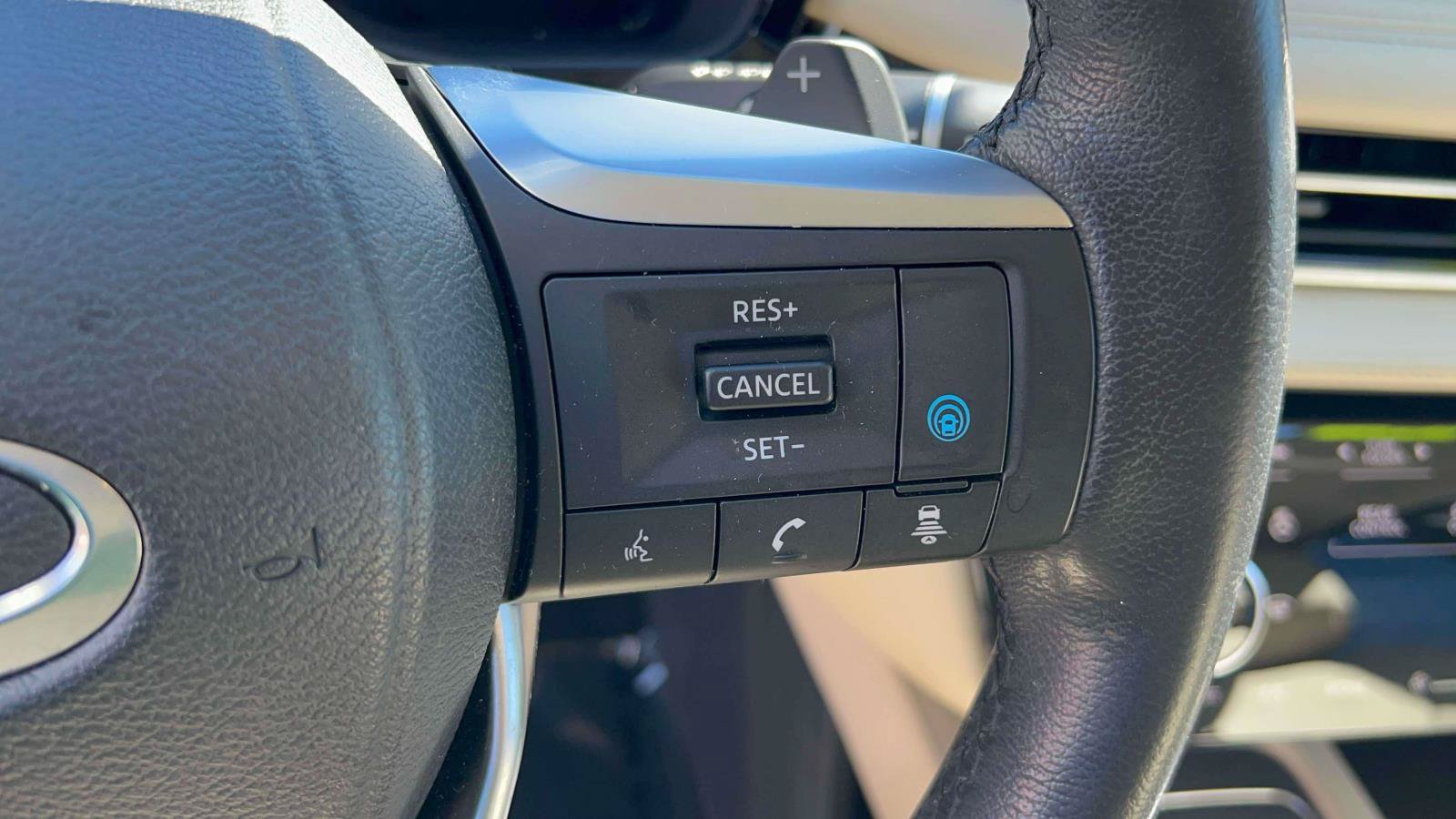 Used 2022 INFINITI QX60 Luxe w/ Cargo Package AWD/4WD image 23