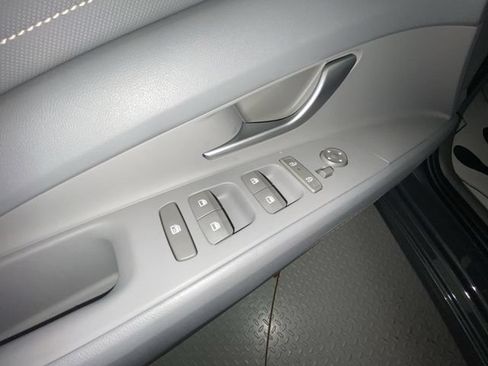 Certified 2026 Hyundai Elantra Sport FWD image 13