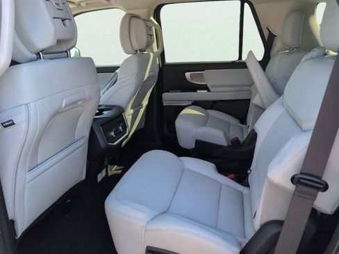 New 2026 Ford Expedition Platinum AWD/4WD image 23
