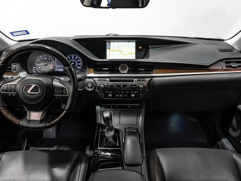 Used 2017 Lexus ES 350 FWD image 22