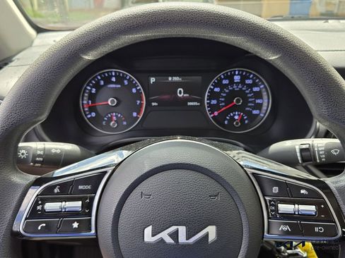 Certified 2023 Kia Forte LXS w/ LXS Technology Package image 30