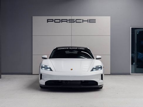 Certified 2025 Porsche Taycan image 10