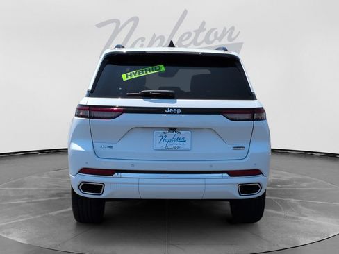 Used 2023 Jeep Grand Cherokee Overland AWD/4WD image 7