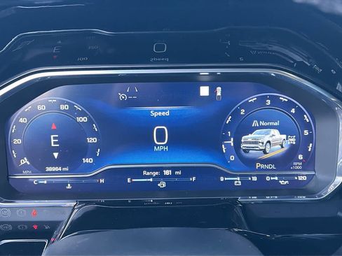 Used 2022 Chevrolet Silverado 1500 LT image 13