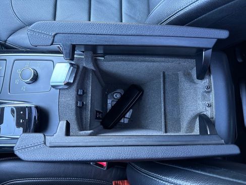 Used 2017 Mercedes-Benz GLS 550 4MATIC w/ Driver Assistance Package image 30