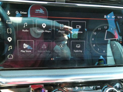 Certified 2025 GMC Sierra 1500 Denali w/ Technology Package AWD/4WD image 32