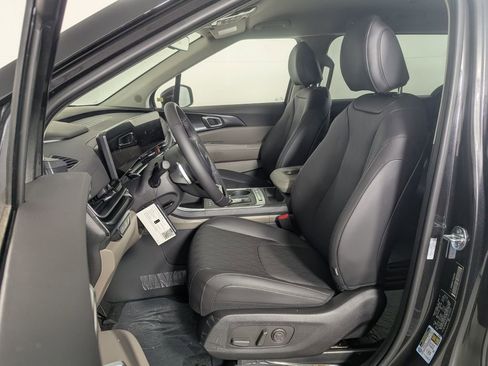 New 2026 Kia Carnival LXS image 12