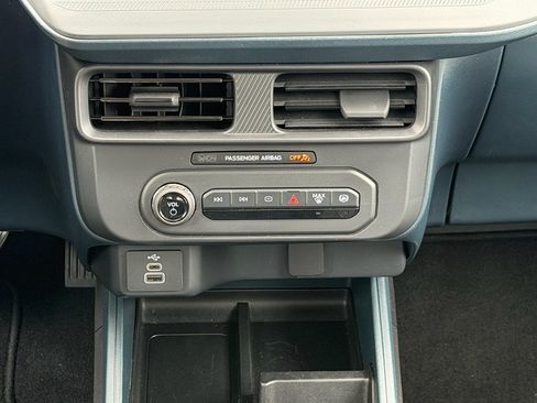 Certified 2025 Ford Maverick XL FWD image 11