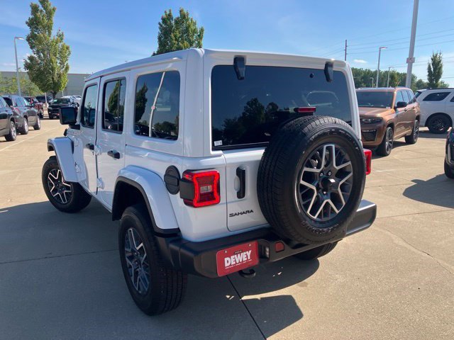 Certified 2025 Jeep Wrangler Unlimited Sahara AWD/4WD image 8
