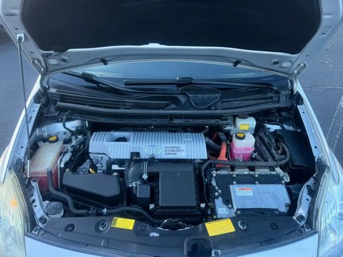 Used 2012 Toyota Prius Three image 16