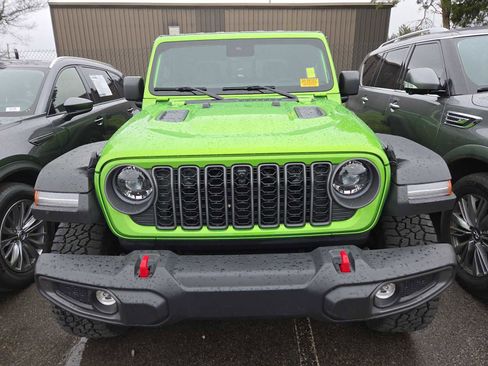 Used 2025 Jeep Gladiator Rubicon w/ Safety Group image 10