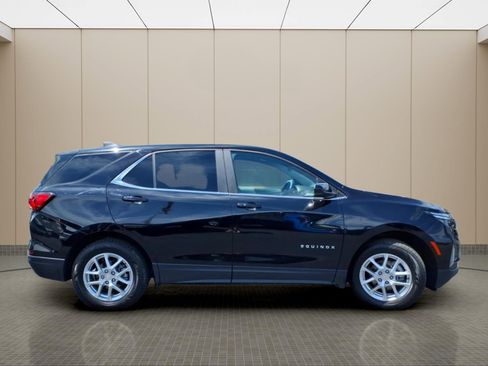 Used 2024 Chevrolet Equinox LT w/ Driver Convenience Package AWD/4WD image 5