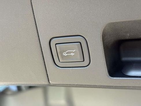 Used 2019 Cadillac XT5 Premium Luxury AWD/4WD image 12