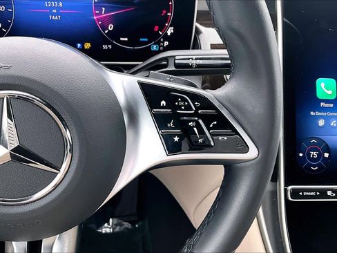 Certified 2025 Mercedes-Benz GLC 300 GLC 300 image 49