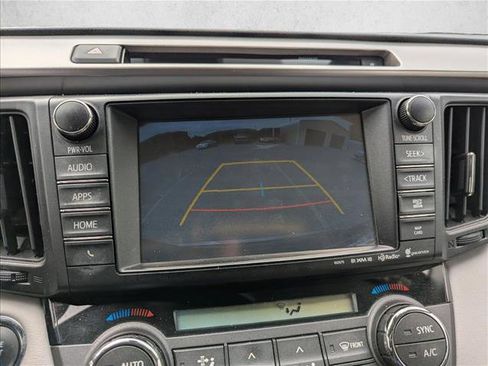Used 2016 Toyota RAV4 Limited FWD image 18