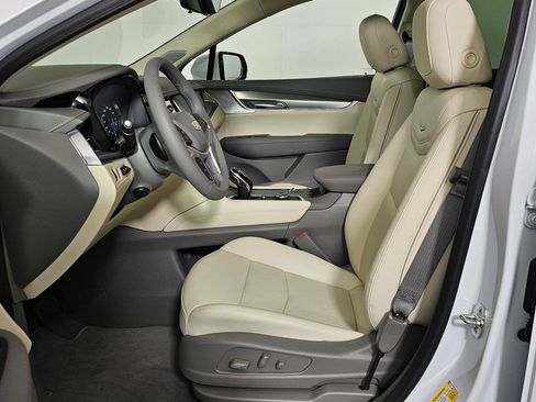 New 2025 Cadillac XT5 Premium Luxury w/ Technology Package image 5