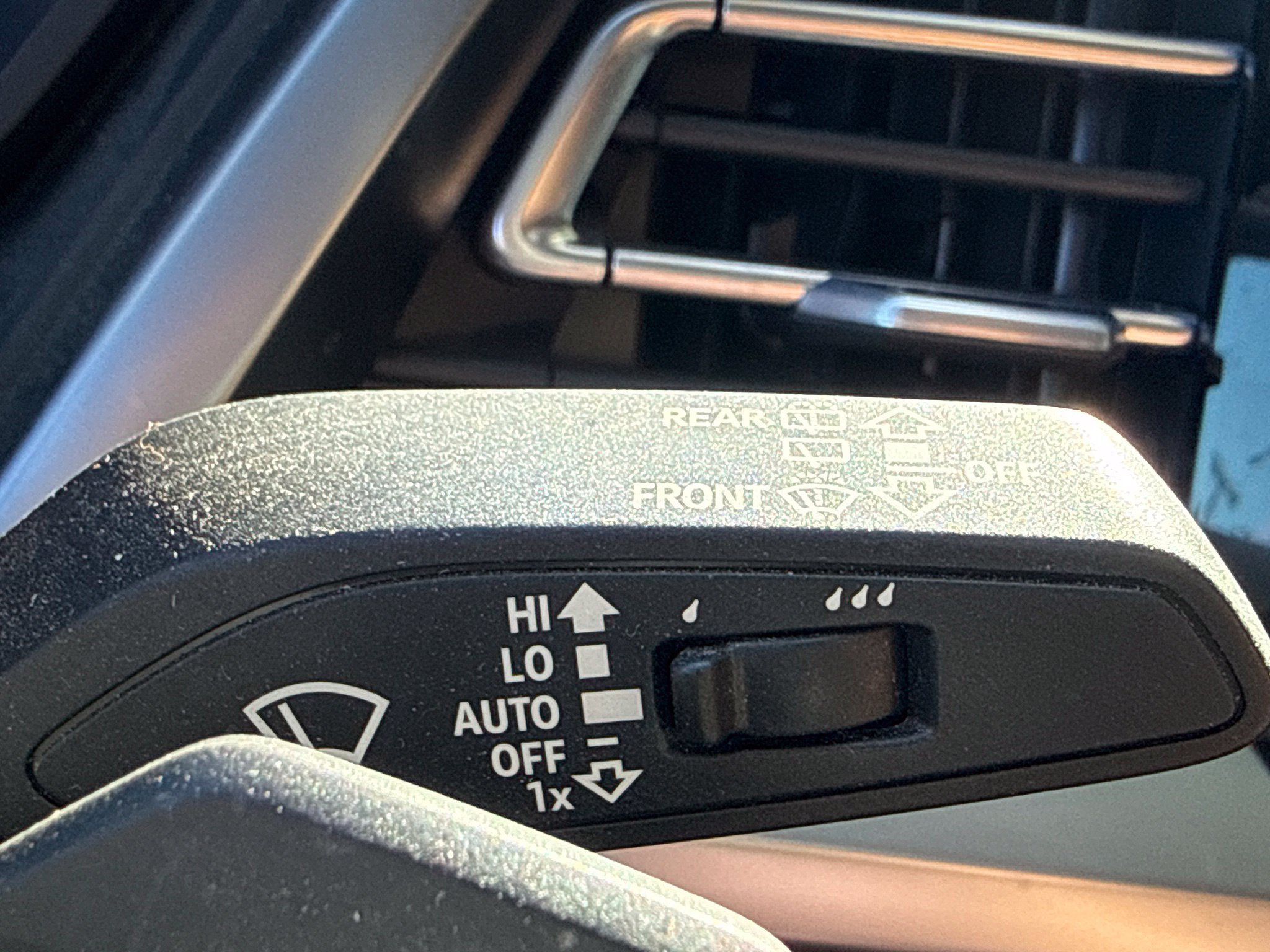 Used 2023 Audi Q4 e-tron Premium Plus w/ Premium Plus RWD image 25