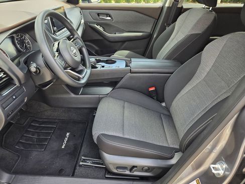 Used 2022 Nissan Rogue SV FWD image 14