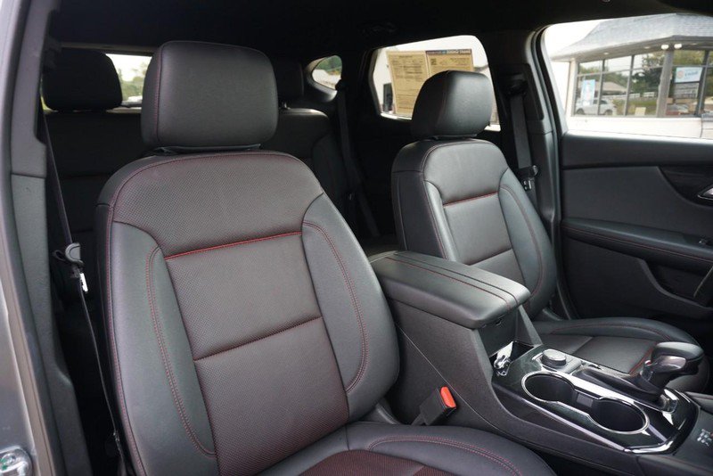 Used 2025 Chevrolet Blazer RS AWD/4WD image 30