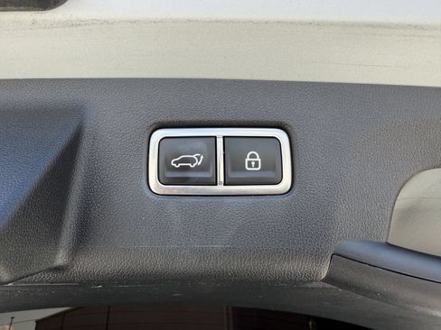 Used 2023 Kia Sorento SX FWD image 30