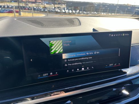 Used 2026 BMW X5 xDrive50e w/ M Sport Package image 25