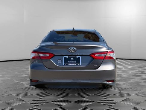 Used 2019 Toyota Camry LE image 4