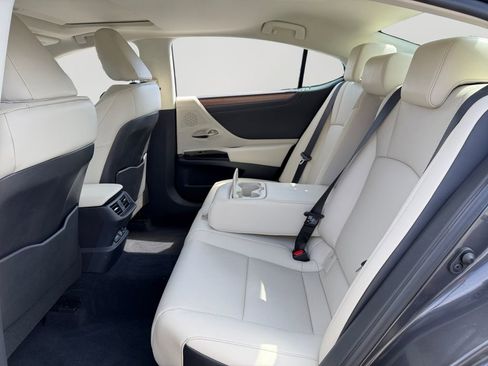 Certified 2025 Lexus ES 350 350 w/ Premium Package image 10