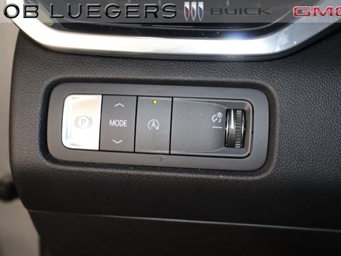 Certified 2024 GMC Acadia Elevation w/ Luxury Package FWD image 27
