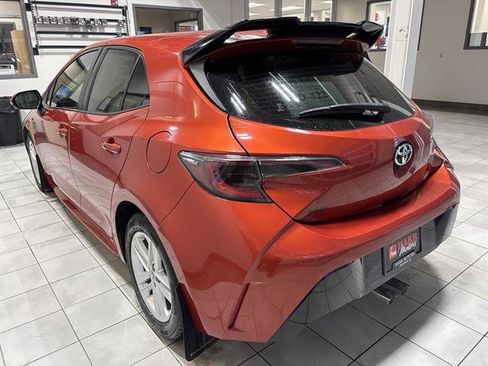 Used 2019 Toyota Corolla SE image 2