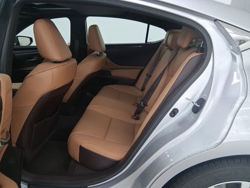 Certified 2020 Lexus ES 350 w/ Premium Package image 13