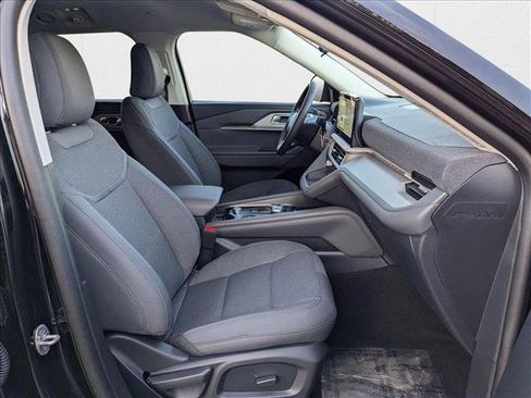New 2025 Ford Explorer Active RWD image 14