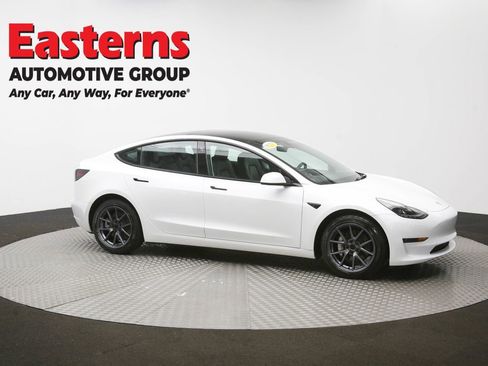 Used 2023 Tesla Model 3 Standard Range image 45