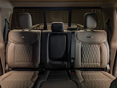 Used 2026 Ford F450 Platinum w/ Platinum Plus Package image 27