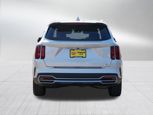 Certified 2023 Kia Sorento EX image 6